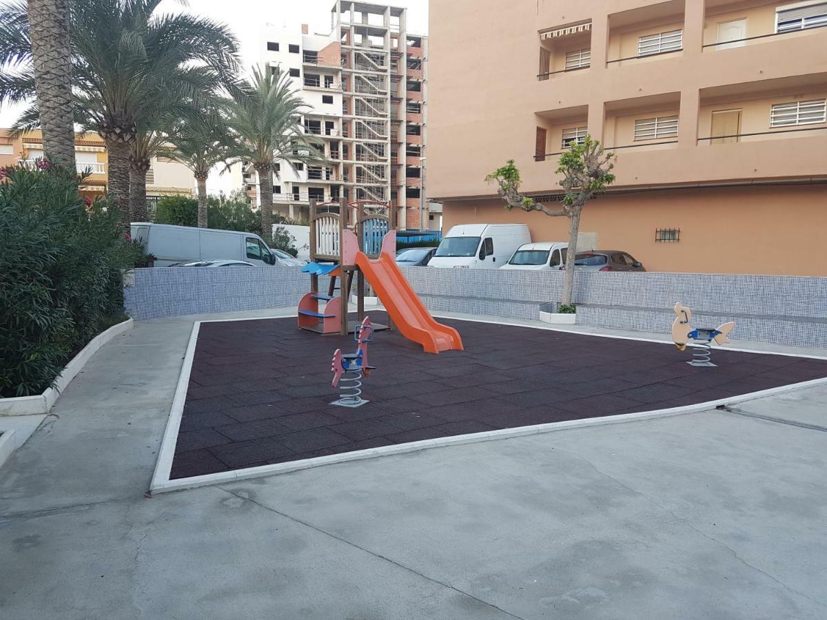 فيلا Duplex, Piscina Y Playa بويبلا دي فارنالس المظهر الخارجي الصورة